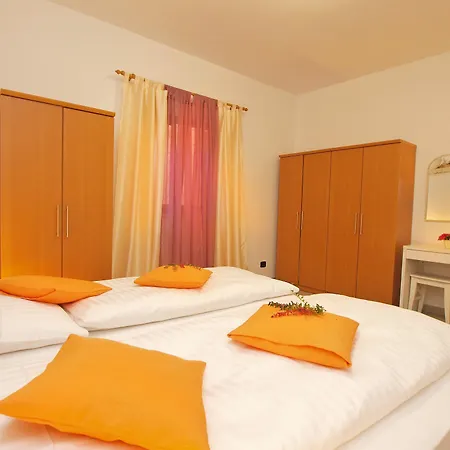 Apartment Fatima 1514 Pula